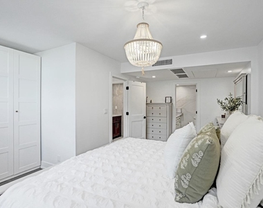 4250 Galt Ocean Drive - Photo Thumbnail 15