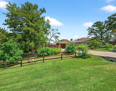 100 Kiowa Drive S - Photo Thumbnail 9