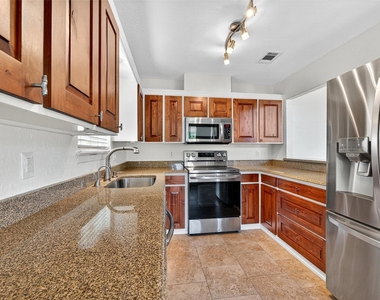 100 Kiowa Drive S - Photo Thumbnail 23
