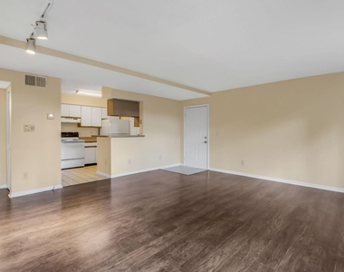 3985 W Mcnab Road - Photo Thumbnail 4