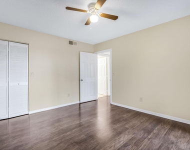 3985 W Mcnab Road - Photo Thumbnail 13