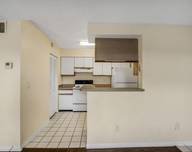 3985 W Mcnab Road - Photo Thumbnail 5