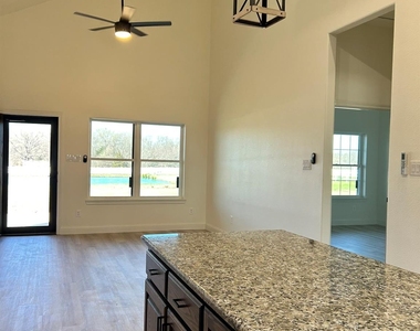483 Rs County Road 1605 - Photo Thumbnail 6