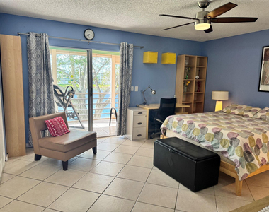 3058 Cambridge C - Photo Thumbnail 13