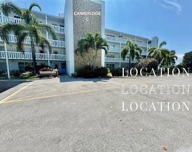 3058 Cambridge C - Photo Thumbnail 14