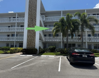 3058 Cambridge C - Photo Thumbnail 3