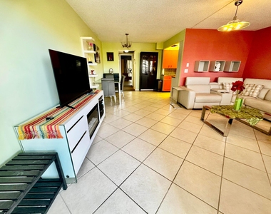 3058 Cambridge C - Photo Thumbnail 5