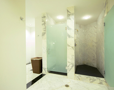 550 Se Mizner Boulevard - Photo Thumbnail 3