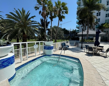 550 Se Mizner Boulevard - Photo Thumbnail 1