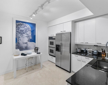 550 Se Mizner Boulevard - Photo Thumbnail 36