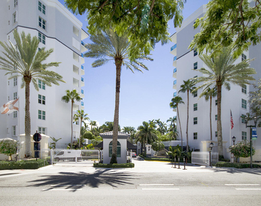 550 Se Mizner Boulevard - Photo Thumbnail 7
