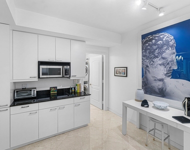 550 Se Mizner Boulevard - Photo Thumbnail 37