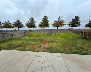 4405 Elderberry Street - Photo Thumbnail 18