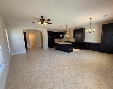 950 Brook Forest Lane - Photo Thumbnail 6