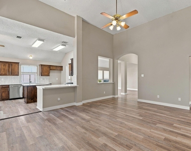 8201 Pacific Street - Photo Thumbnail 11