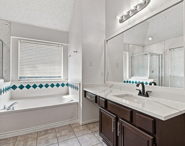 8201 Pacific Street - Photo Thumbnail 20