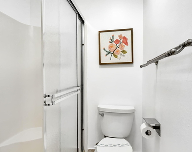 6372 Boca Circle - Photo Thumbnail 13