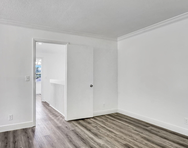 6372 Boca Circle - Photo Thumbnail 12