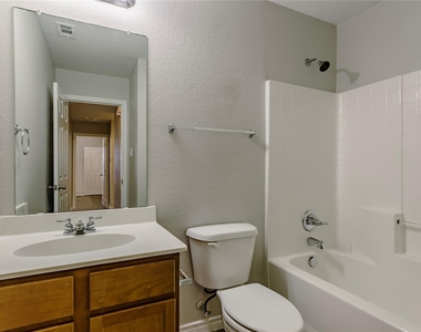 8915 Wild Rose Lane - Photo Thumbnail 25