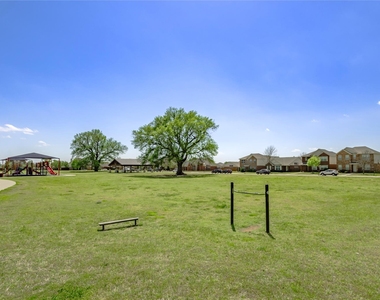 8915 Wild Rose Lane - Photo Thumbnail 35