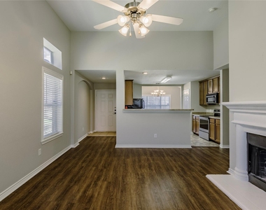 8915 Wild Rose Lane - Photo Thumbnail 16