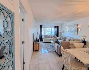 1445 Se 15th Court - Photo Thumbnail 13