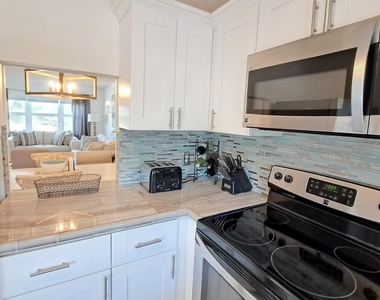 1445 Se 15th Court - Photo Thumbnail 4