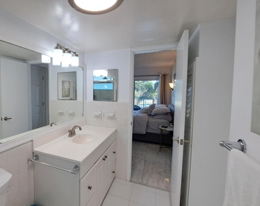 1445 Se 15th Court - Photo Thumbnail 22