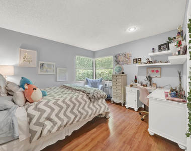 20513 Sausalito Drive - Photo Thumbnail 18