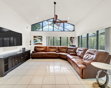 20513 Sausalito Drive - Photo Thumbnail 13