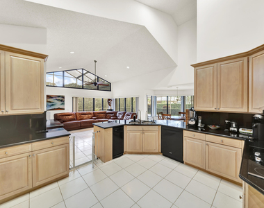 20513 Sausalito Drive - Photo Thumbnail 6