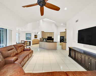 20513 Sausalito Drive - Photo Thumbnail 14