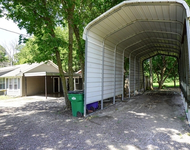 1044 N King Road - Photo Thumbnail 32