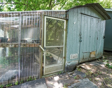 1044 N King Road - Photo Thumbnail 29