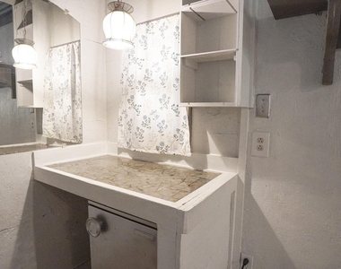 1044 N King Road - Photo Thumbnail 22