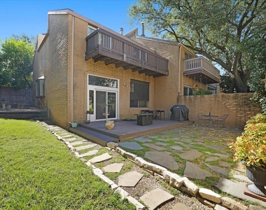 4319 Travis Street - Photo Thumbnail 15
