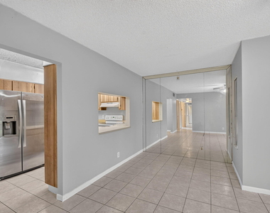 1002 Green Pine Boulevard - Photo Thumbnail 8