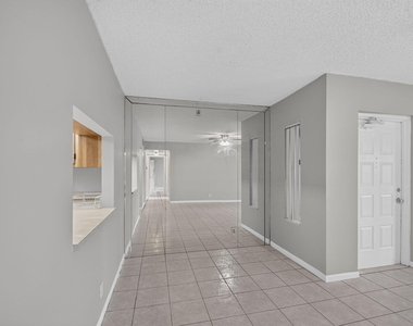 1002 Green Pine Boulevard - Photo Thumbnail 9