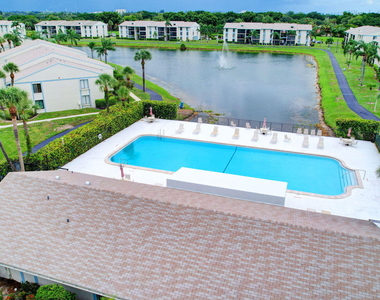 1002 Green Pine Boulevard - Photo Thumbnail 31