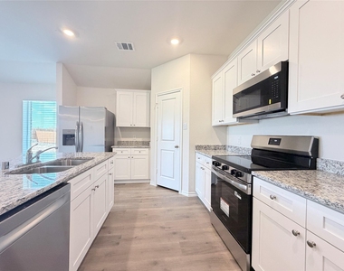 629 Dunhill Road - Photo Thumbnail 13