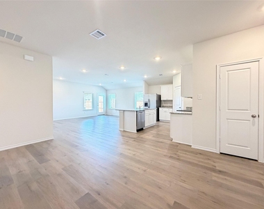 629 Dunhill Road - Photo Thumbnail 9