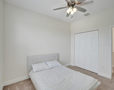 5804 Nw 46th Lane - Photo Thumbnail 20