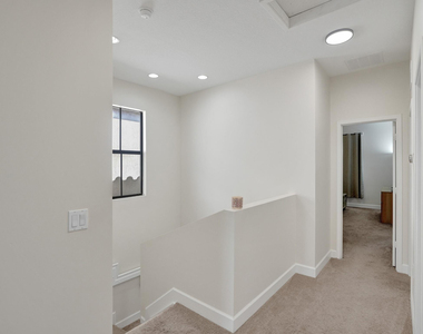 5804 Nw 46th Lane - Photo Thumbnail 15