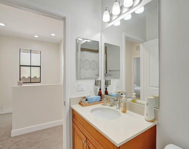 5804 Nw 46th Lane - Photo Thumbnail 22