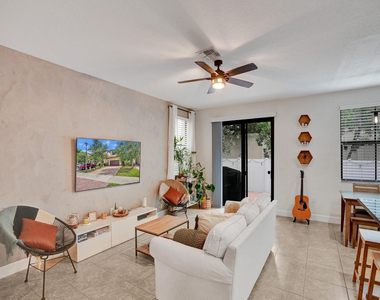 5804 Nw 46th Lane - Photo Thumbnail 9
