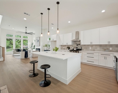 1511 Morrell Avenue - Photo Thumbnail 12