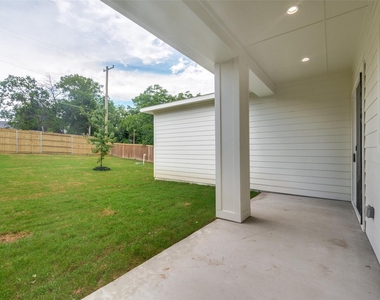 1511 Morrell Avenue - Photo Thumbnail 33
