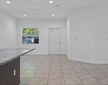 105 2nd Street - Photo Thumbnail 5