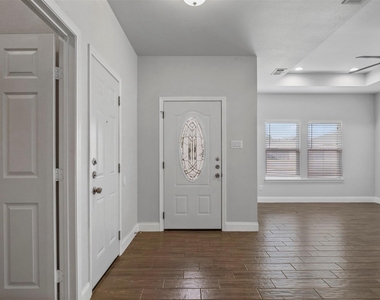 4807 Henry Street - Photo Thumbnail 5