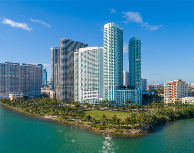 1900 N Bayshore Drive - Photo Thumbnail 7